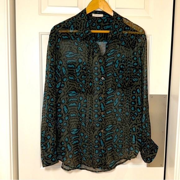 Equipment sheer silk cheetah print teal green button down blouse Womens Size M - Picture 3 of 8
